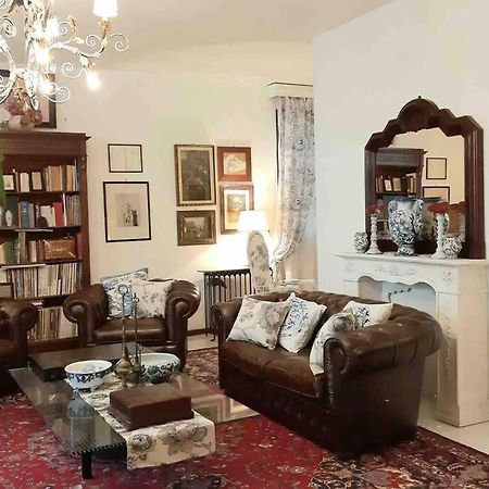 La Villa Bianca - Appartamento In Villa Sesto Fiorentino Buitenkant foto