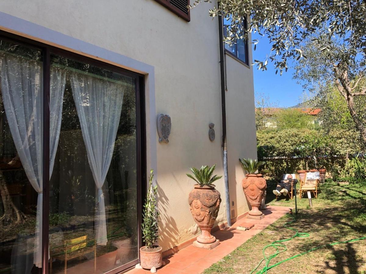 La Villa Bianca - Appartamento In Villa Sesto Fiorentino Buitenkant foto
